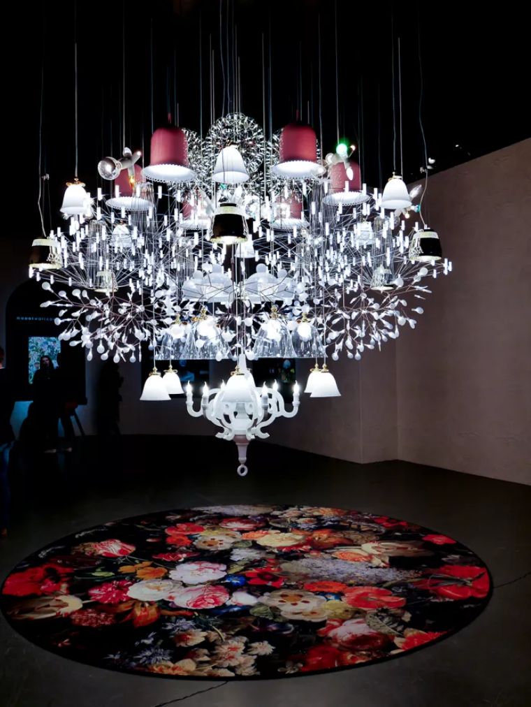 他从不掩饰自己对极简主义的抗拒