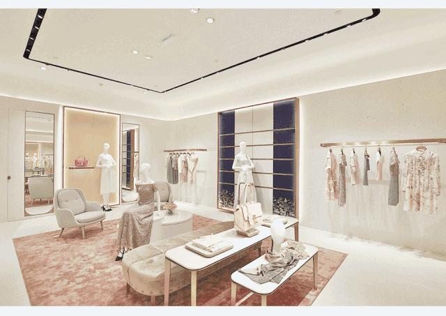 顾客指导穿搭,给顾客穿搭的建议