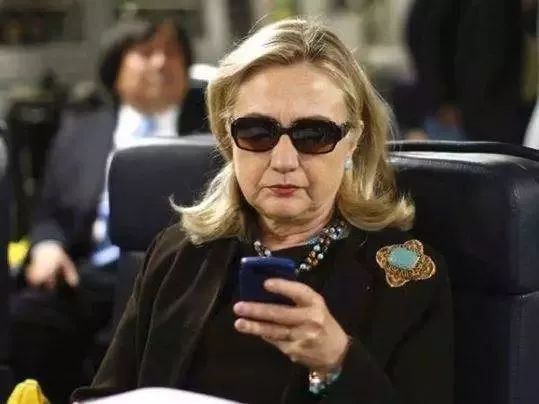 比翡翠还时尚的玉石，连希拉里都被俘获了。