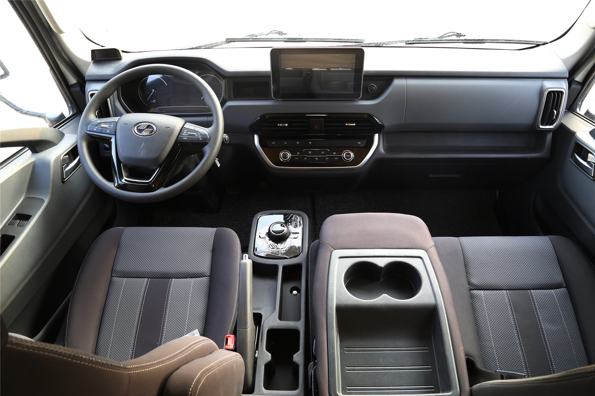 五十铃轻卡房车体验,五十铃轻卡四驱越野房车测评