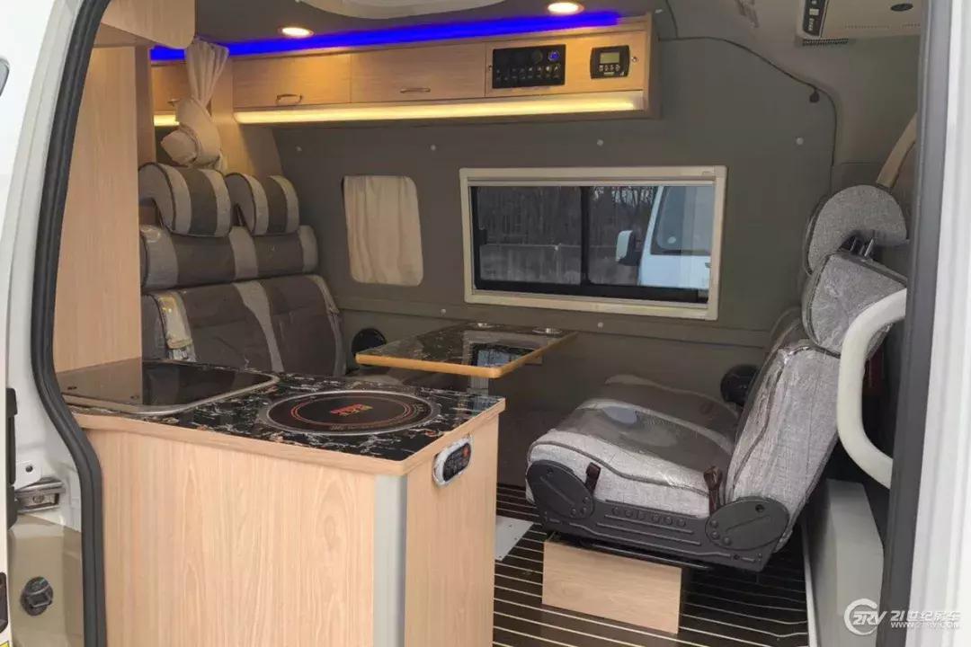 高度2.8米以下4座房车最新款,福田4座房车价格