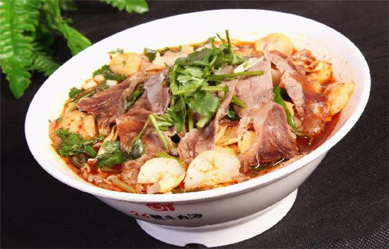 一碗牛肉汤喝出世界的味道,来一碗地道牛肉汤