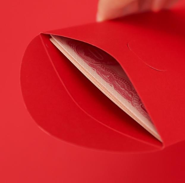 过年红包包多少钱有讲究,过年给长辈包红包要红包袋吗