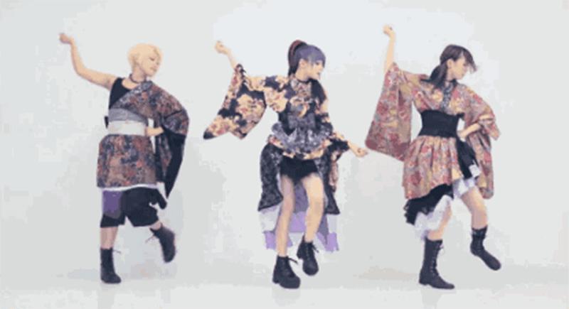 和桃源恋歌极乐净土差不多的歌,桃源恋歌和极乐净土三大神曲