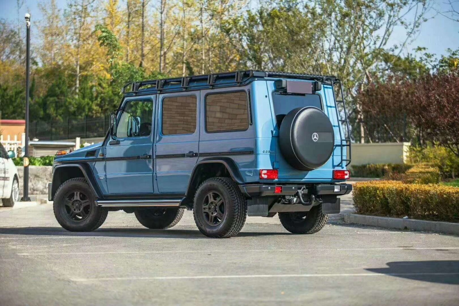 奔驰g350d越野专业版和g300军版,奔驰g350d越野视频