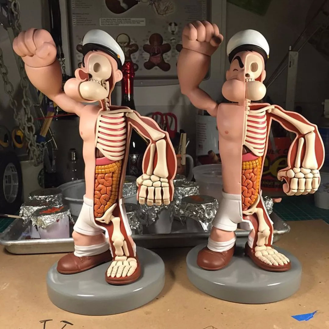 他肢解卡通人物，不但没毁童年，还倍受追捧