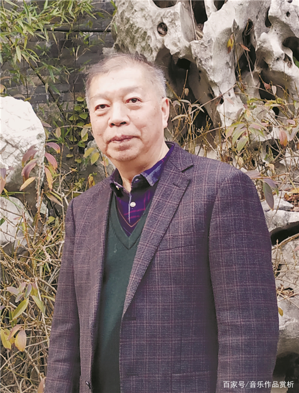 军旅歌唱家康曦新歌《啊！胡杨》胡家印/葛逊/孙文继词，刘书先曲