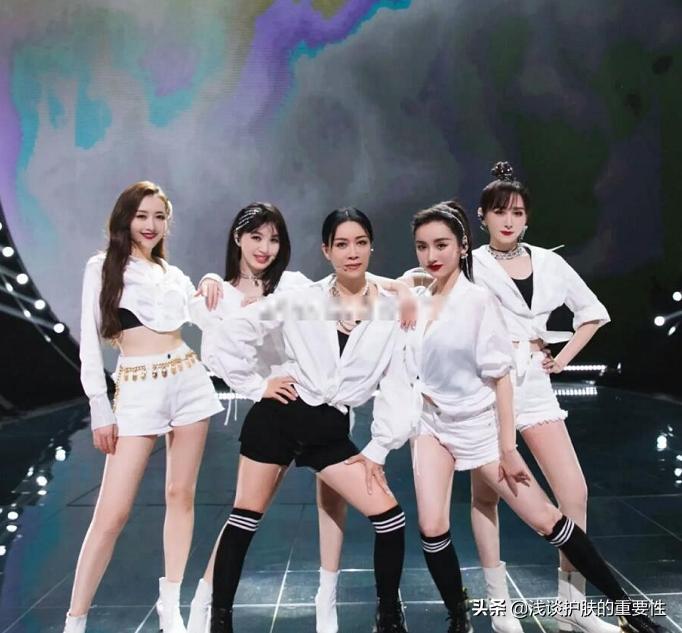 40岁女性护肤品套装哪个好,40岁女人怎么保养护肤