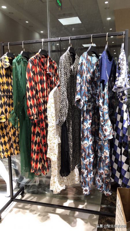 品牌女装尾货可以砍价吗,在石井尾货市场拿货怎么砍价