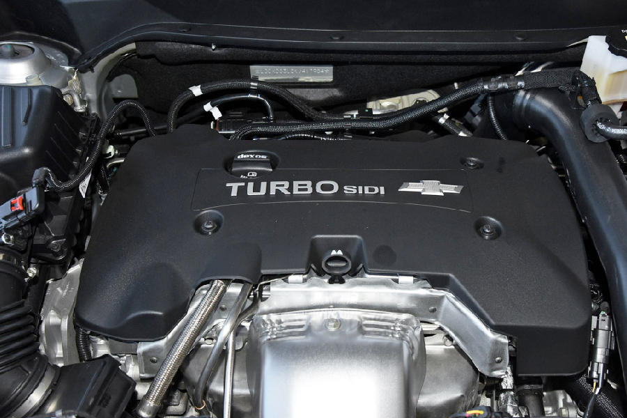 雪佛兰全尺寸suv柴油高配5.7米,雪佛兰7座suv巡境者尺寸价格