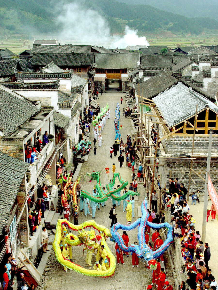 清明假期出游新热点贵州,清明贵州旅游自由行攻略