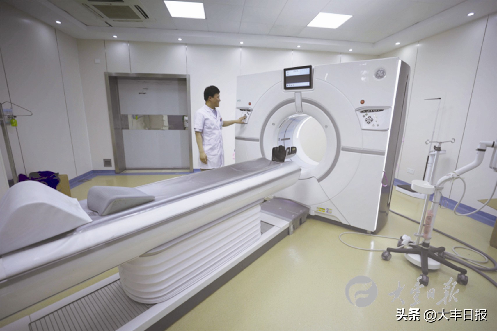 悬壶济世心怀苍生,悬壶济世渡苍生医者仁心