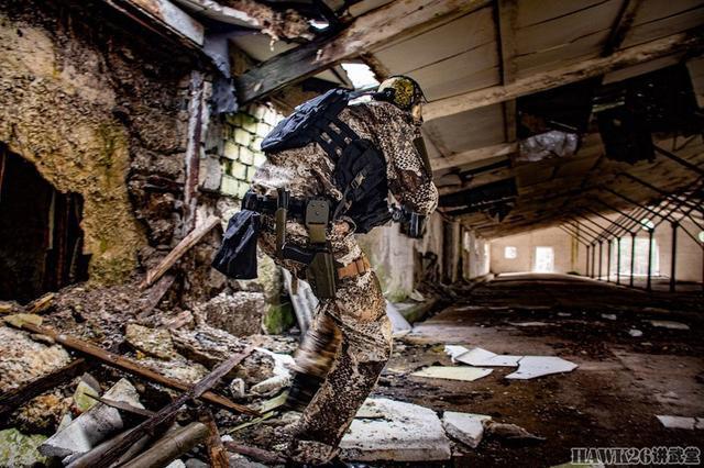 迷彩伪装效果图片,美军acu迷彩服伪装效果