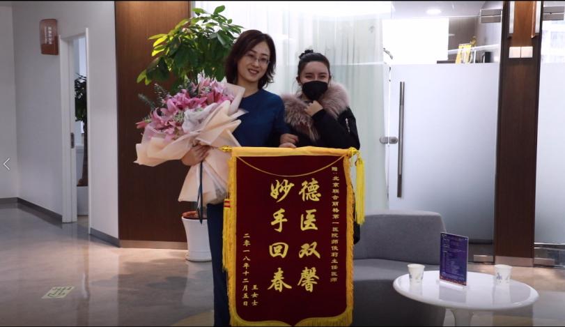 鼻子整形手术女医生,鼻整形女