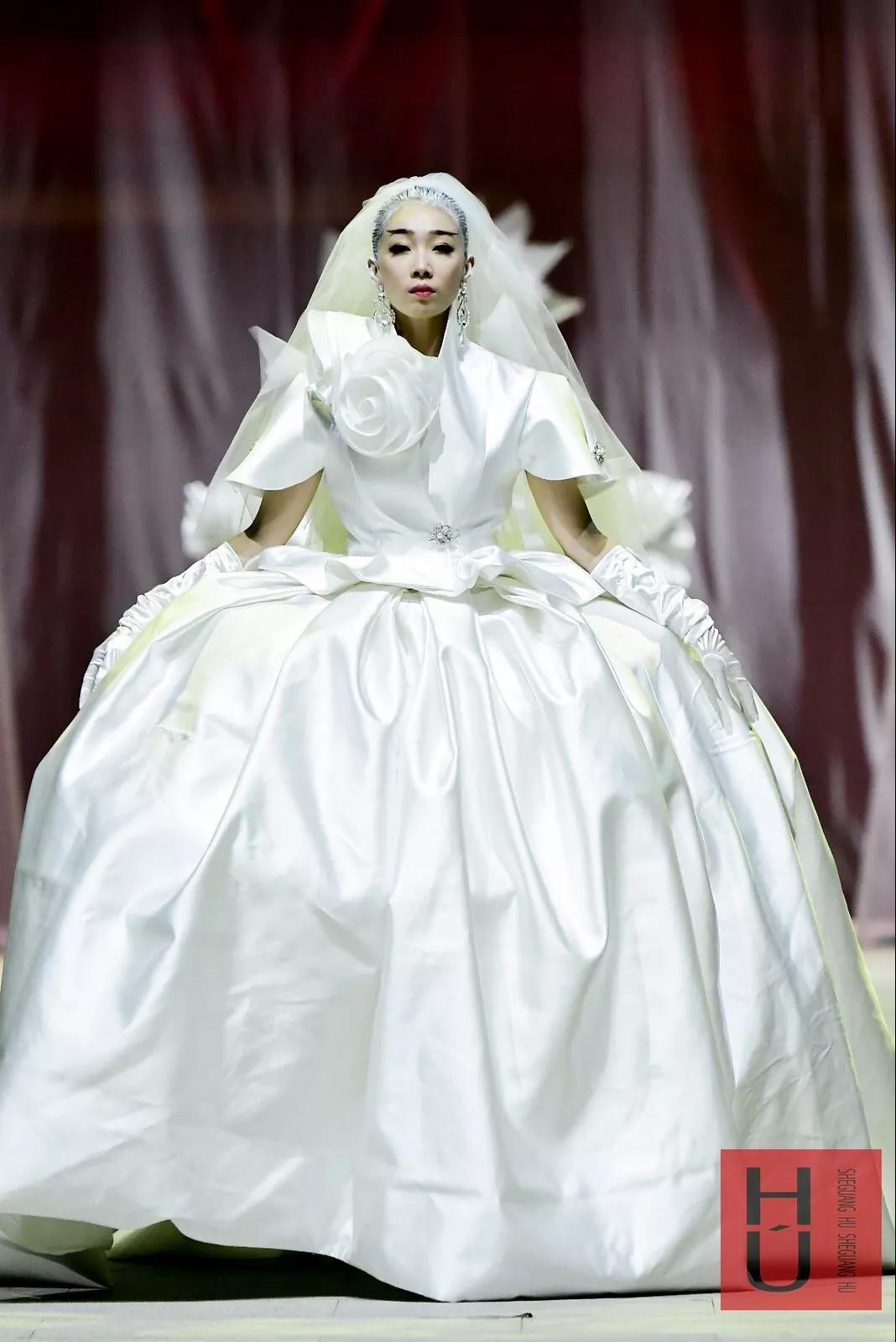 对话胡社光丝路·母亲大秀导演郭爽：为母亲留住芳华是我的初衷