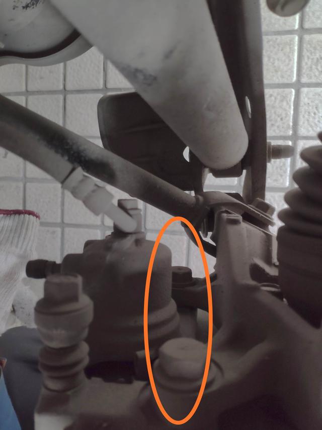 英菲尼迪6万公里刹车盘磨损程度,英菲尼迪刹车盘怎么拆