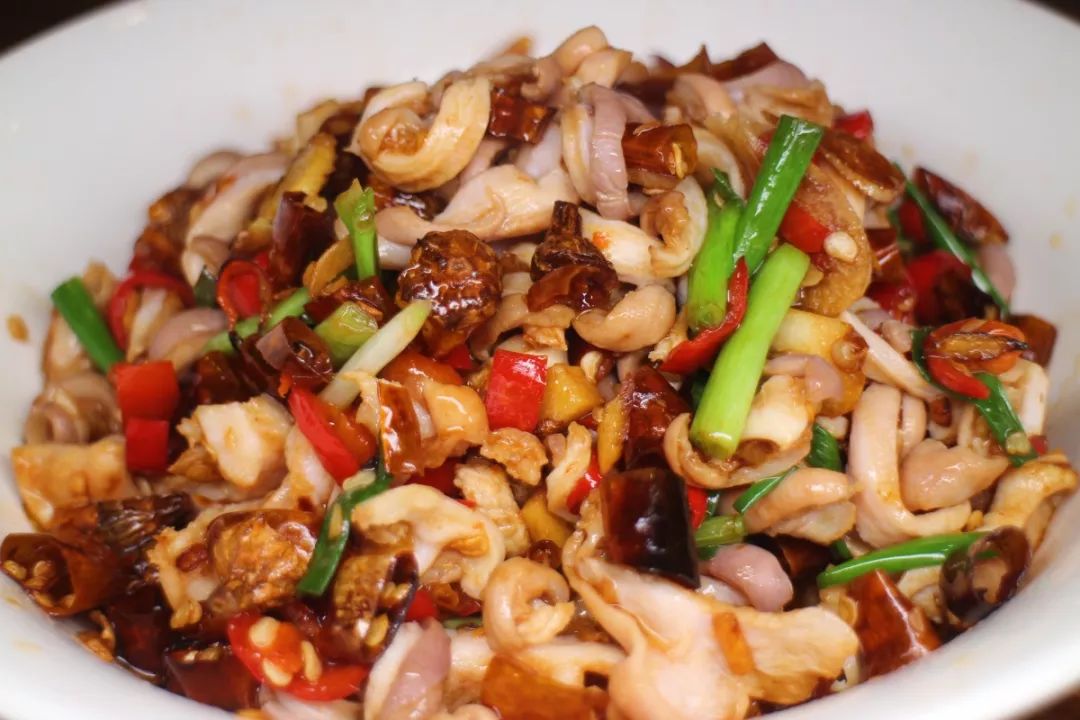 妈妈菜?“苗圃第一勺”钟姐把正宗的衡东私房菜带到华新开发区了