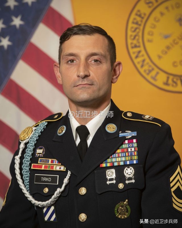 网上很火的美国美女军人是假冒的吗?逐条解析质疑,到底对不对?