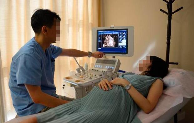 为什么今年怀孕的孕妇孕吐很严重,孕妈怎么熬过孕早期孕吐啊