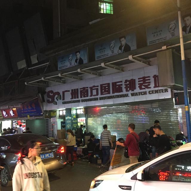 外媒伪装身份混入我国地下工厂，得知技术被我国掌握大发雷霆