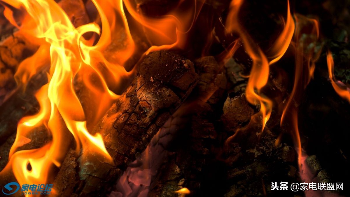 索尼蓝光ax700与x800m2哪个好 (索尼4k蓝光x700)