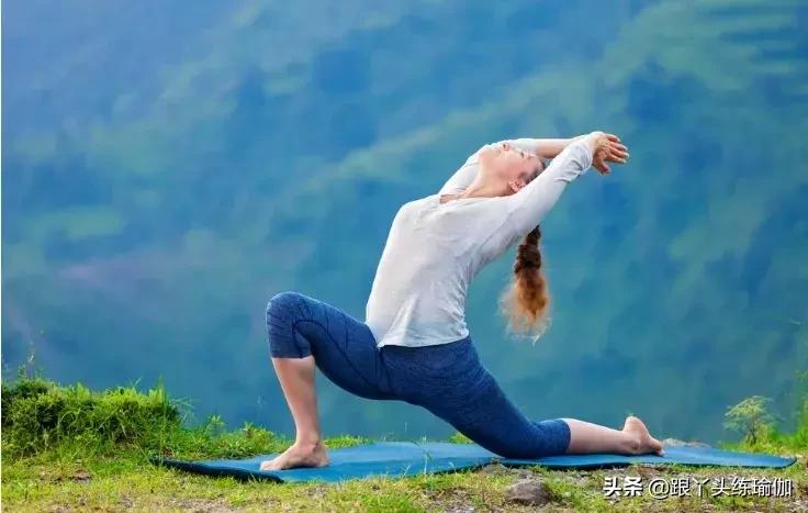 瑜伽双莲花盘,瑜伽盘莲花的功效与作用