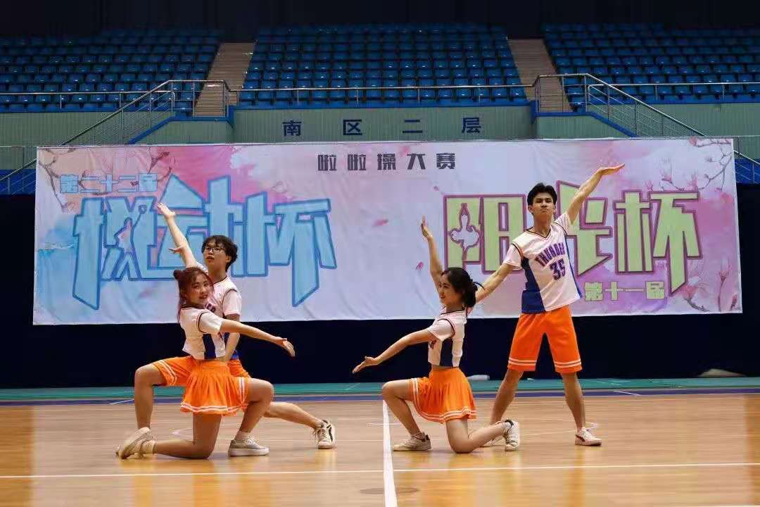 五月动起来图片,五月动起来舞蹈视频