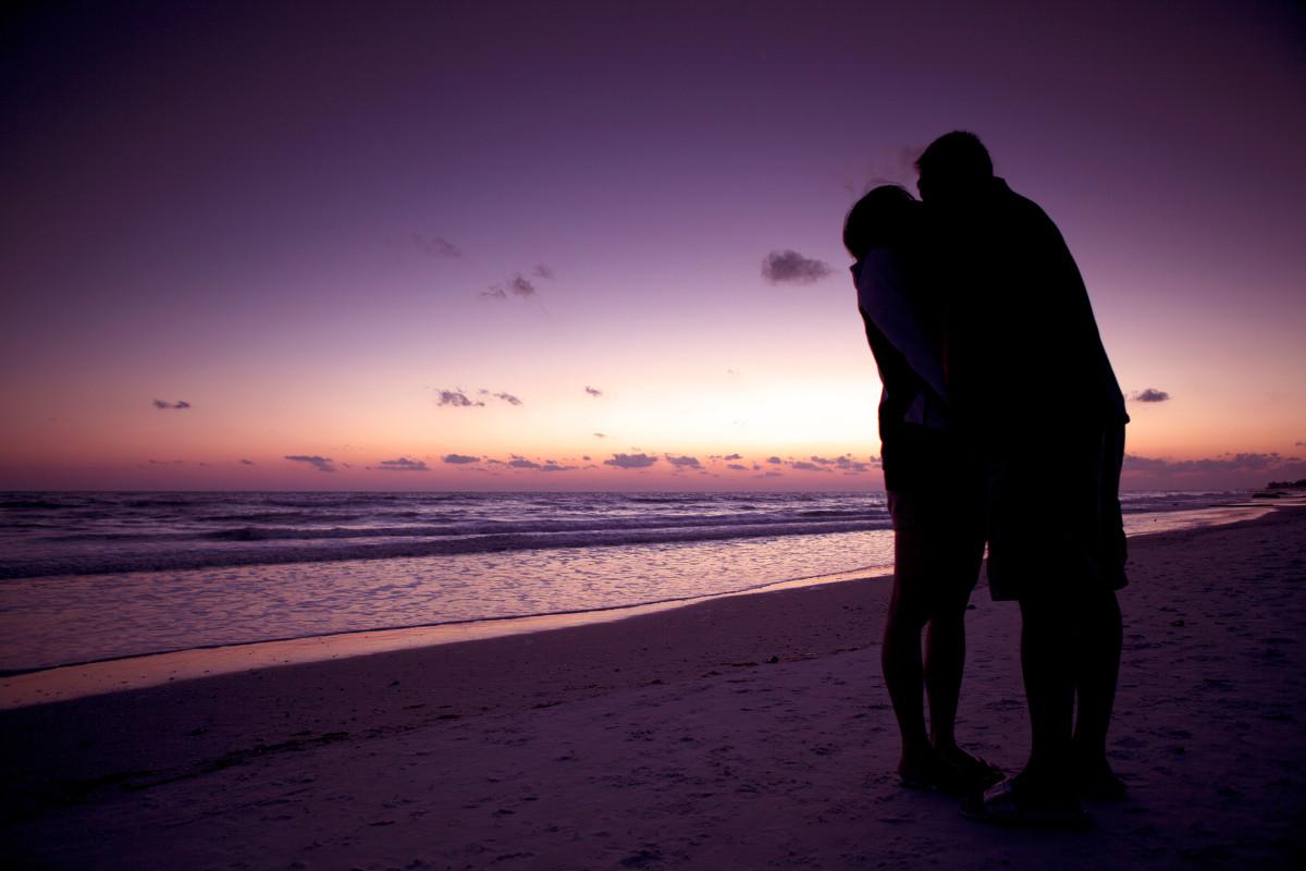 纪念日总是让人伤神？送她这几个礼物，可能效果比贵的东西更好