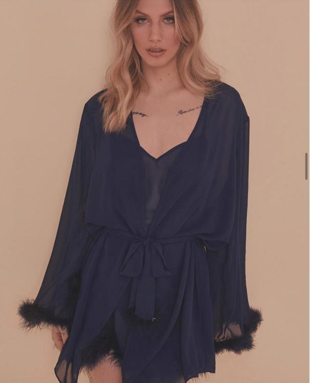 是辣眼还是个性？女性内衣品牌请肌肉男当模特，网友直呼：毁三观