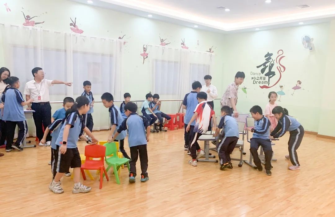 大班户外体育游戏智勇大闯关,智勇大冲关游戏可以锻炼什么