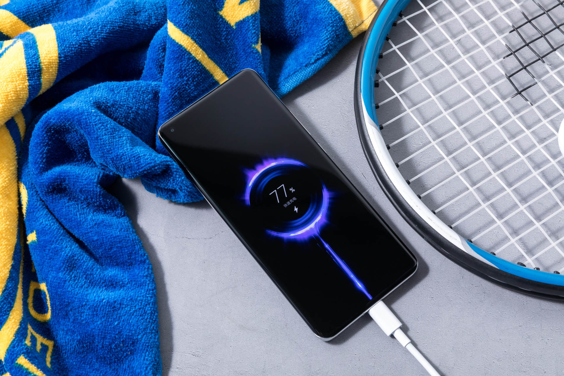 手机在什么情况下充电速度最快,100w快充给40w手机充电有什么影响