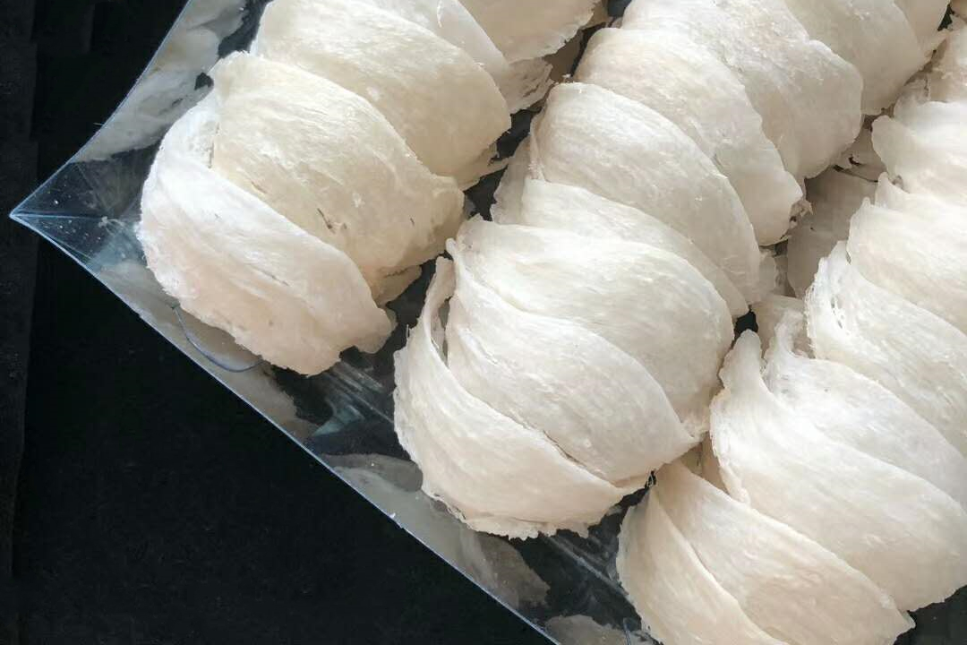 假燕窝和真燕窝区别,怎么鉴别真燕窝和假燕窝