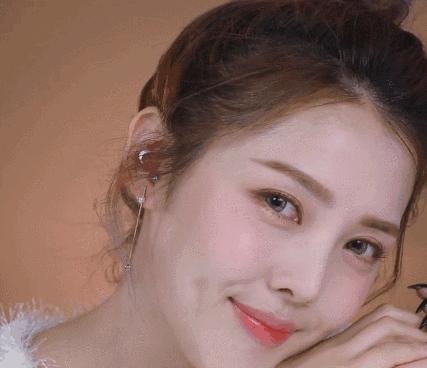 潘通流行色是怎么诞生的 (潘通流行色对时尚的影响)