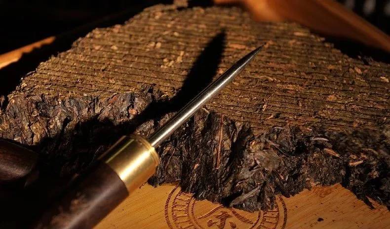 黑茶是一种天然富硒茶,黑茶是什么植物制成的