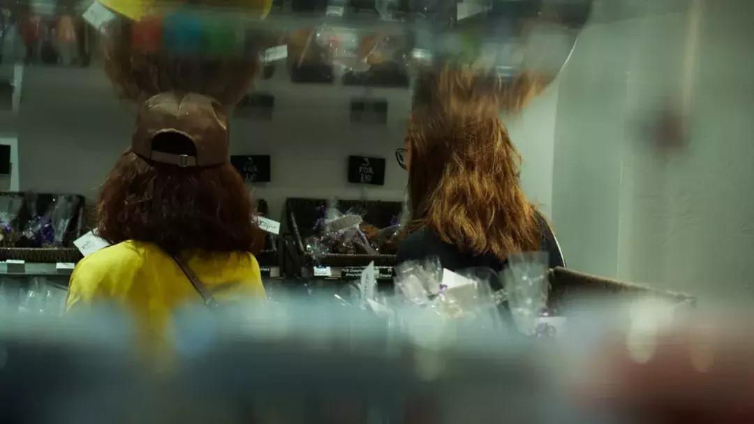 一个整天不正经的人,一个不正经的年轻人