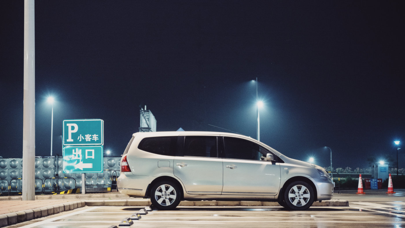 11年日产骏逸七座车,日产骏逸与骊威7座差别