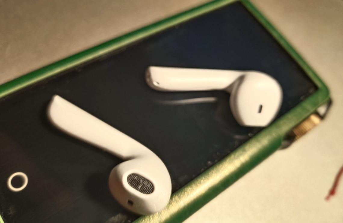 入门式和旗舰蓝牙耳机区别,性能好又不花哨的蓝牙耳机