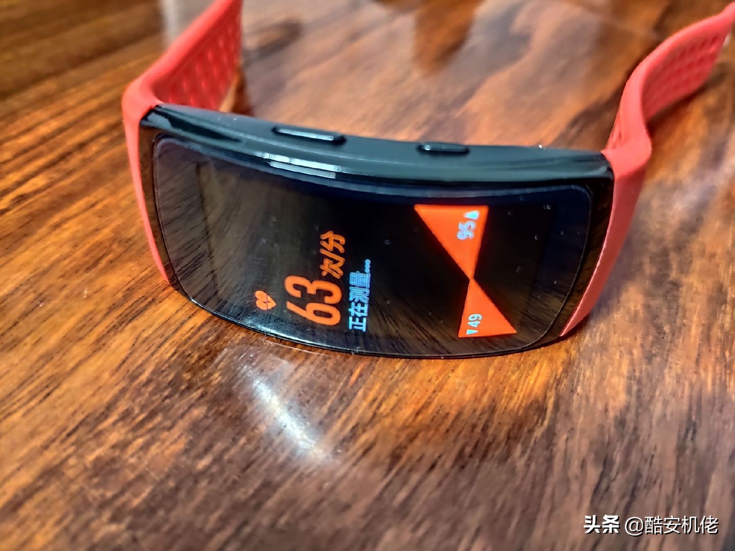 三星gearfit2pro和gearsport,三星gearfit2pro有支付功能吗