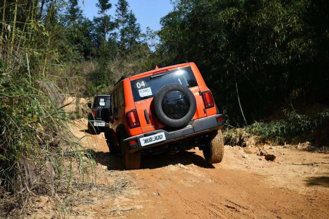 20万左右操控好豪华品牌合资suv,10万元就能入手的三款国产suv