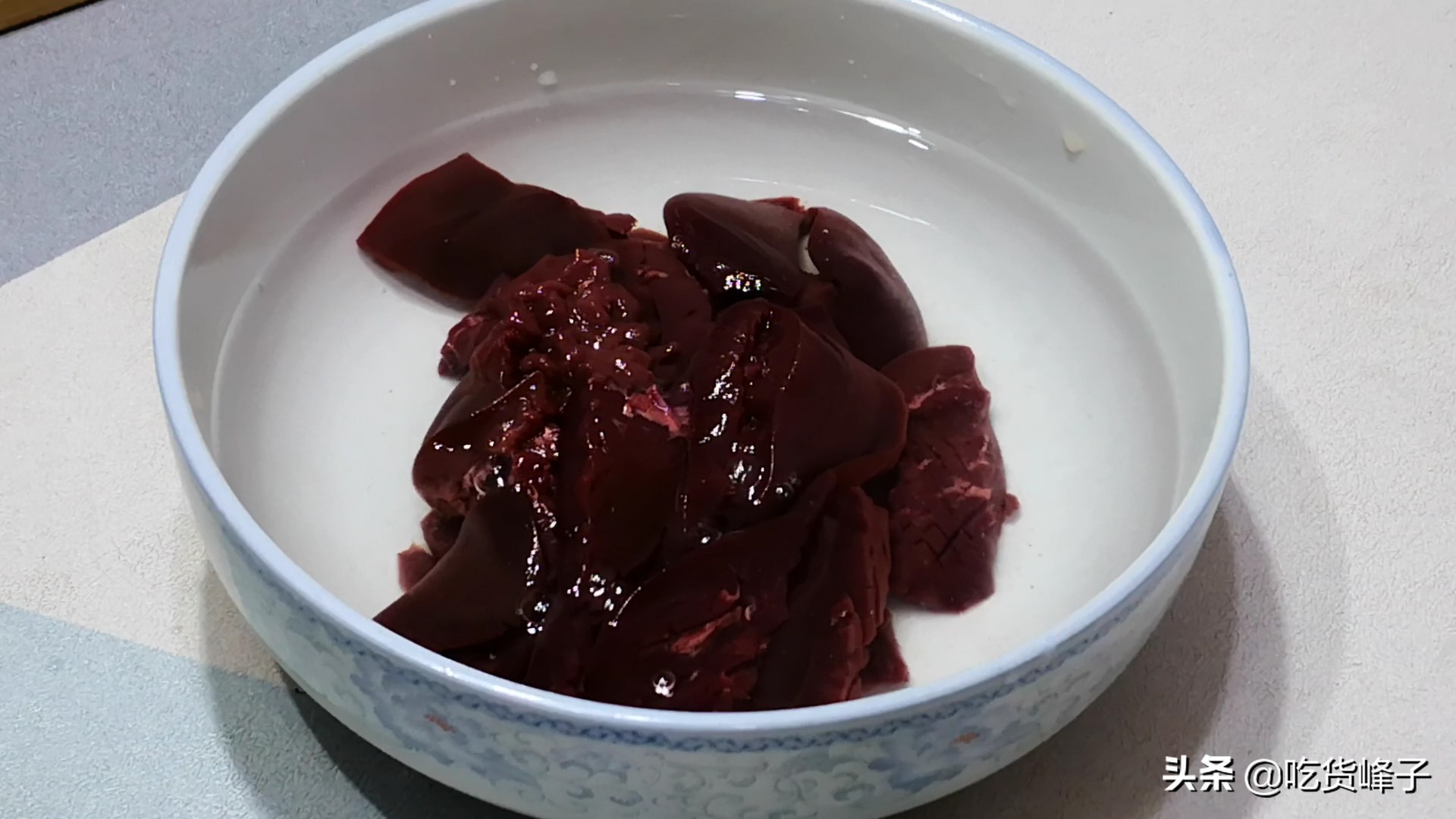 怎么炒腰花又嫩又不腥气好吃,怎么做炒腰花不腥气