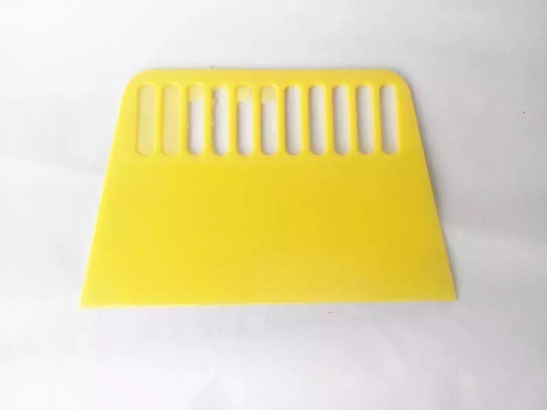 墙布透胶怎么处理,墙布透胶滴上白色涂料怎么处理