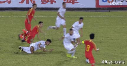 世界杯中国队败给了谁,世界杯中国队小组赛输给谁了