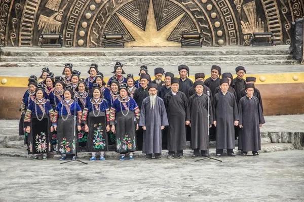 黄果树荔波小七孔苗寨镇远两日游,千户苗寨梵净山黄果树三日游