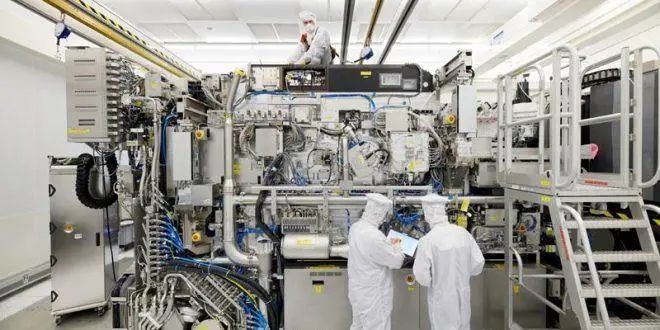 光刻机能进口！最大制造商回应，卖给中国DUV光刻机无需美国许可