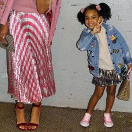 王诗龄戴的珠宝,王诗龄戴卡地亚手镯多少钱