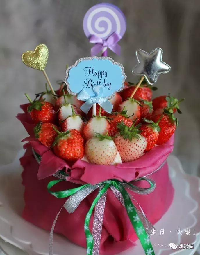 过年做的福袋卷蛋糕被亲戚夸惨了送给正月的寿星寓意好又漂亮~