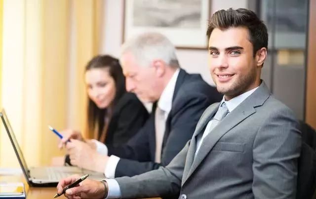 天使投资vc投资和pe投资的区别,天使投资a轮b轮都是什么意思