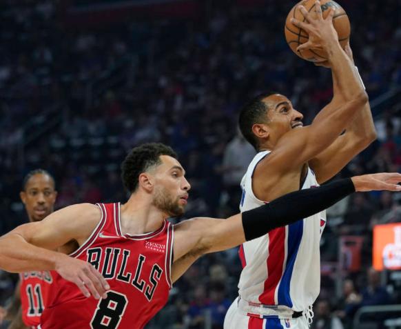 轰34分7板,命中率64%!一年强过一年!2000万榜眼辅佐,要逆袭啊