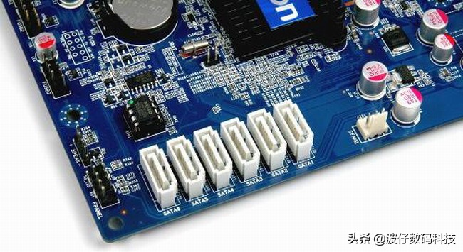 主板扩展插槽,主板通常有几个扩展槽