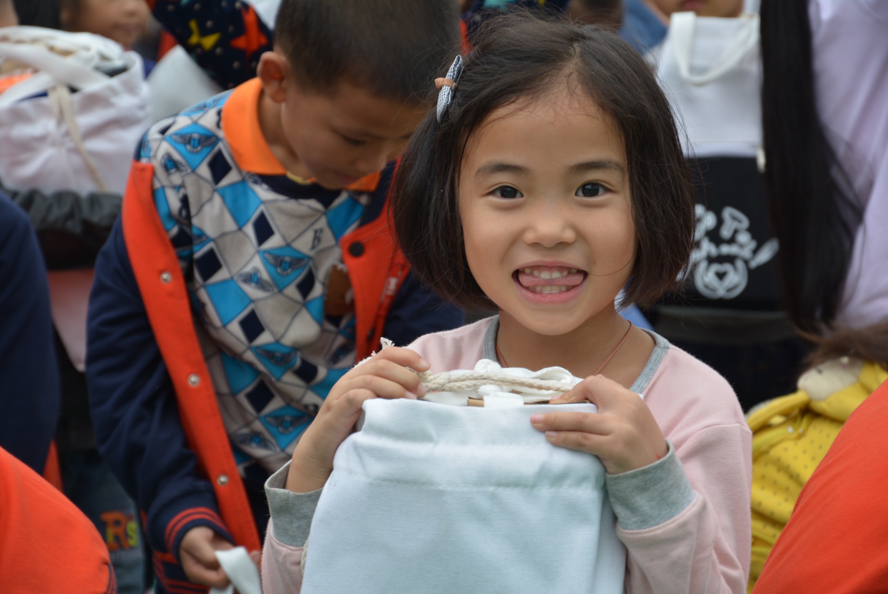 为乡村孩子成长助力,为乡村教育发展做贡献